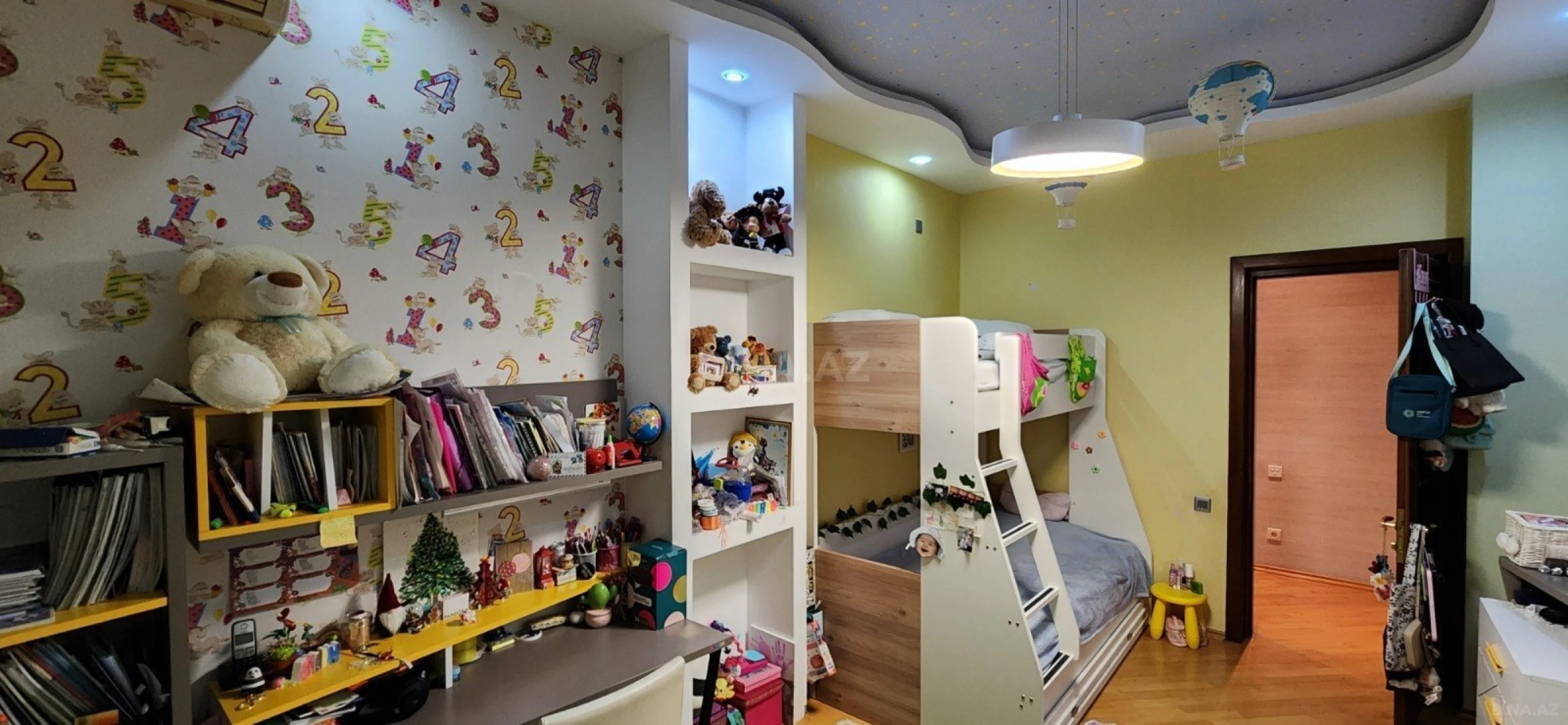 Satılır 3 otaqlı mənzil 150 m²