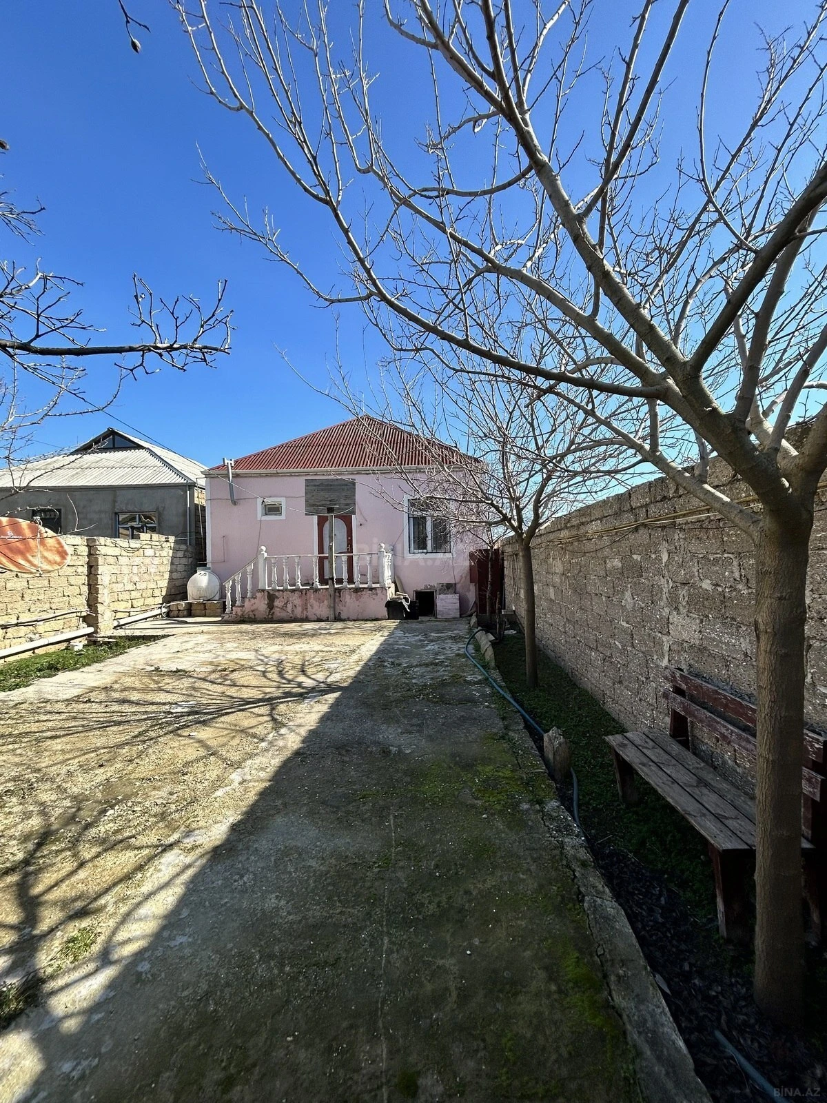 Satılır 3 otaqlı həyət evi 100 m²