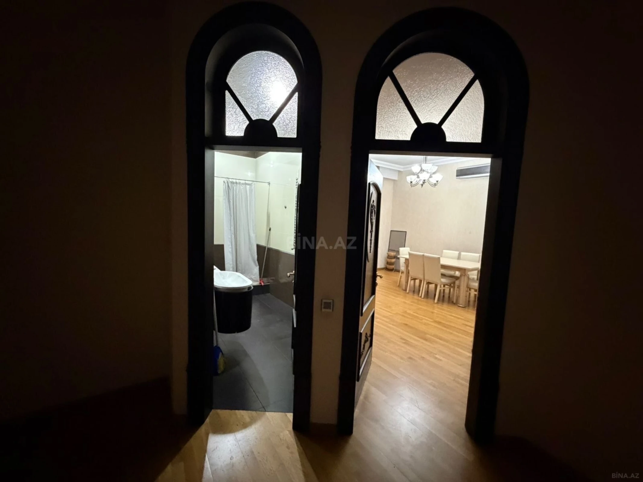 Kirayə verilir 3 otaqlı mənzil 205 m²