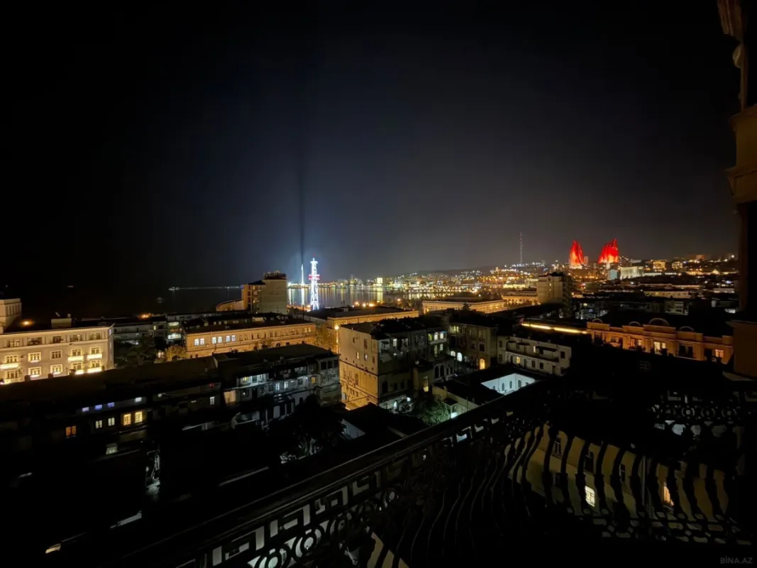 Kirayə verilir 3 otaqlı mənzil 205 m²