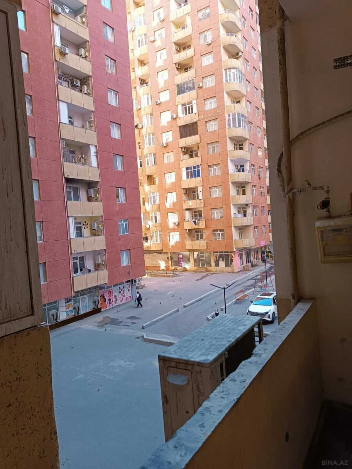 Kirayə verilir 2 otaqlı mənzil 75 m²