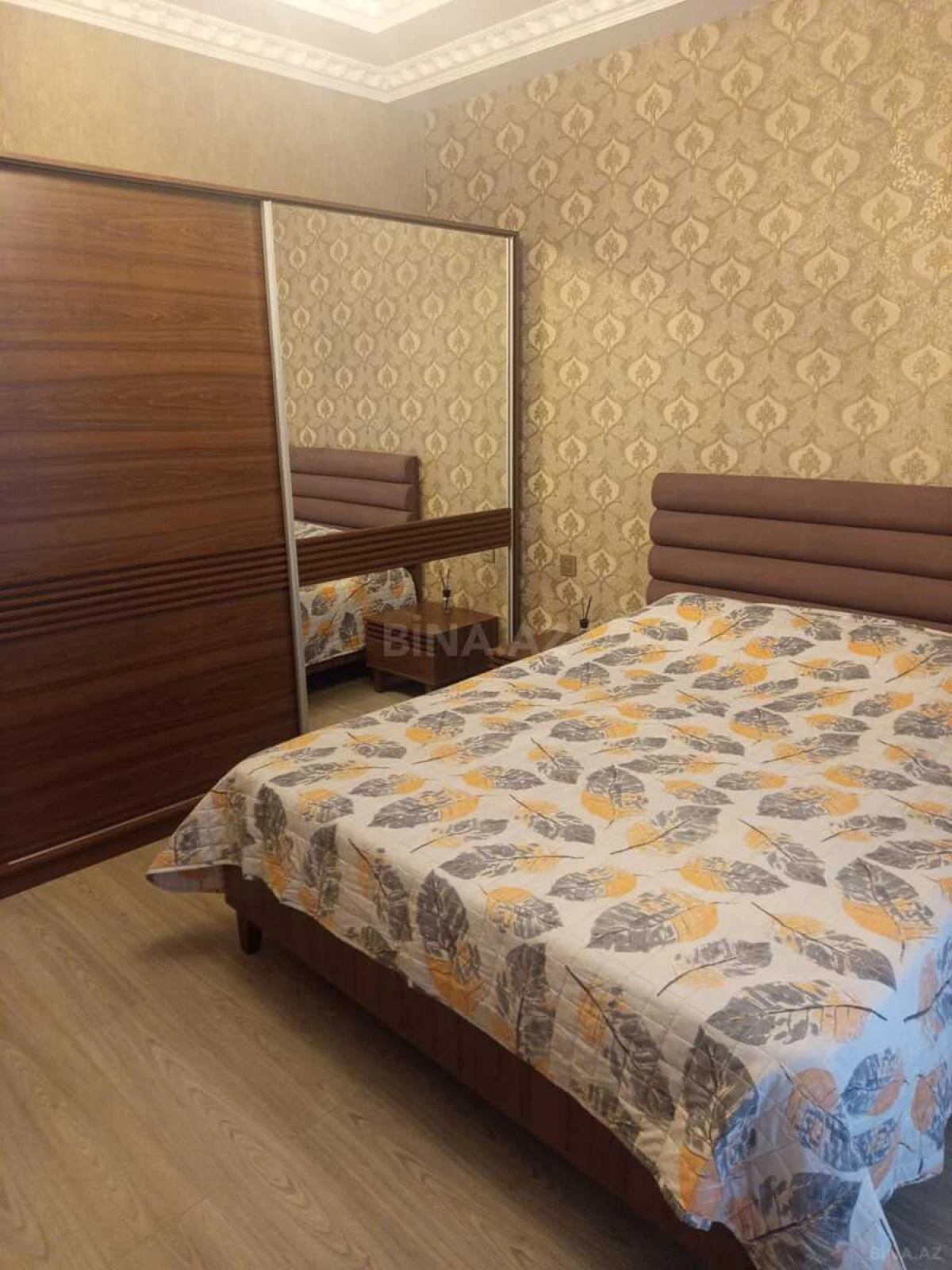 Kirayə verilir 2 otaqlı mənzil 60 m²