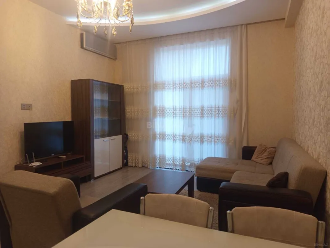 Kirayə verilir 2 otaqlı mənzil 60 m²