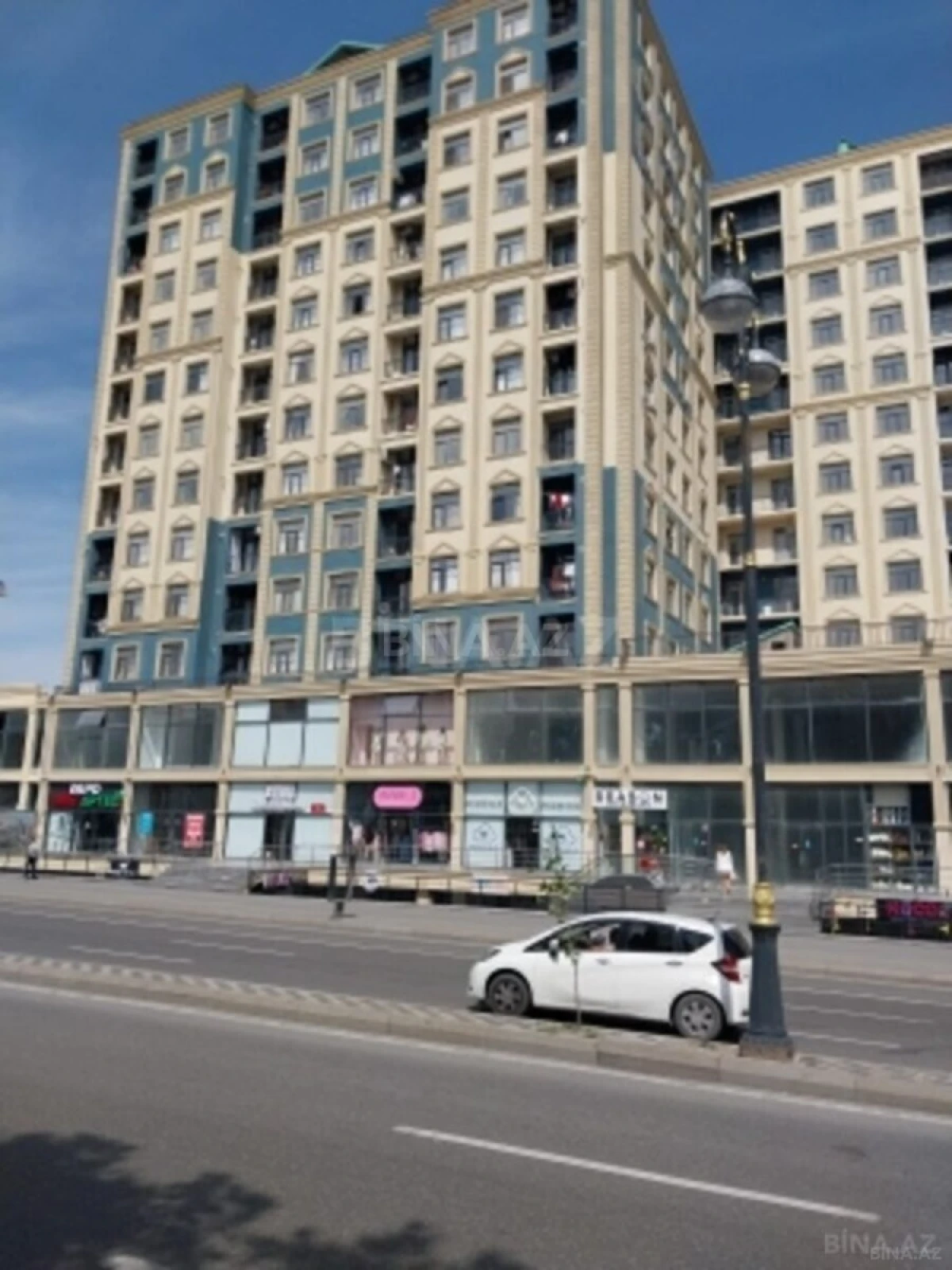 Satılır 1 otaqlı mənzil 44.3 m²
