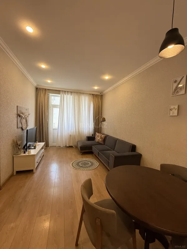 Satılır 2 otaqlı mənzil 55 m²