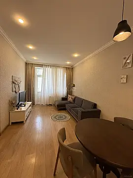 Satılır 2 otaqlı mənzil 55 m²