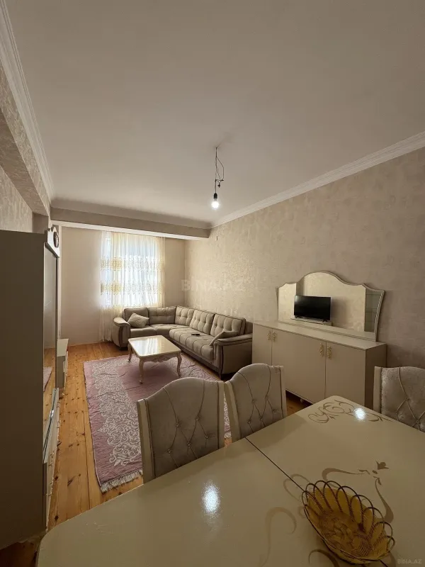 Kirayə verilir 2 otaqlı mənzil 55 m²