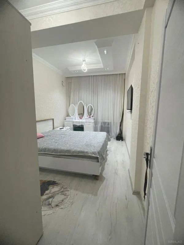 Kirayə verilir 2 otaqlı mənzil 70 m²