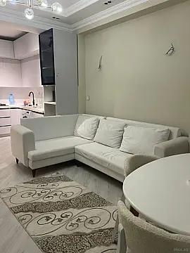 Kirayə verilir 2 otaqlı mənzil 70 m²