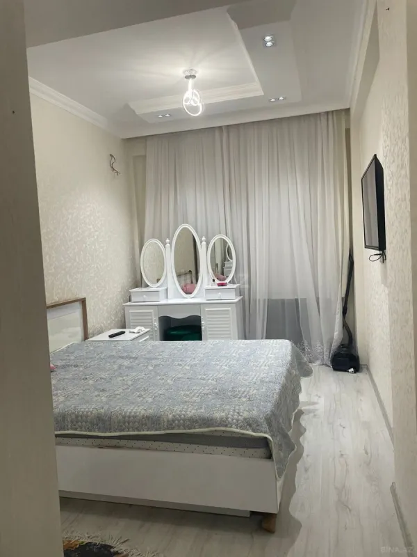 Kirayə verilir 2 otaqlı mənzil 70 m²