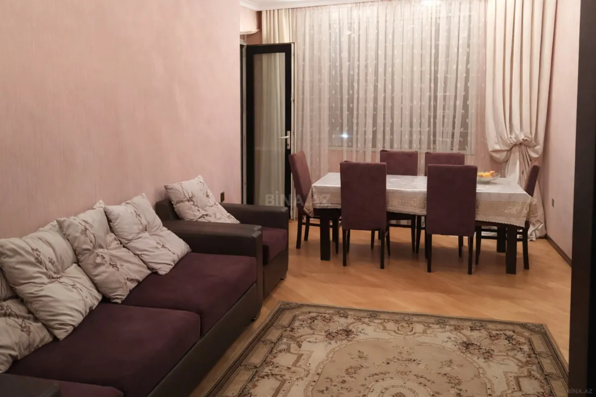 Satılır 2 otaqlı mənzil 70 m²