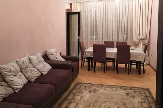 Satılır 2 otaqlı mənzil 70 m²