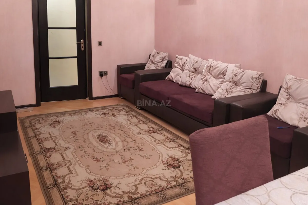 Satılır 2 otaqlı mənzil 70 m²