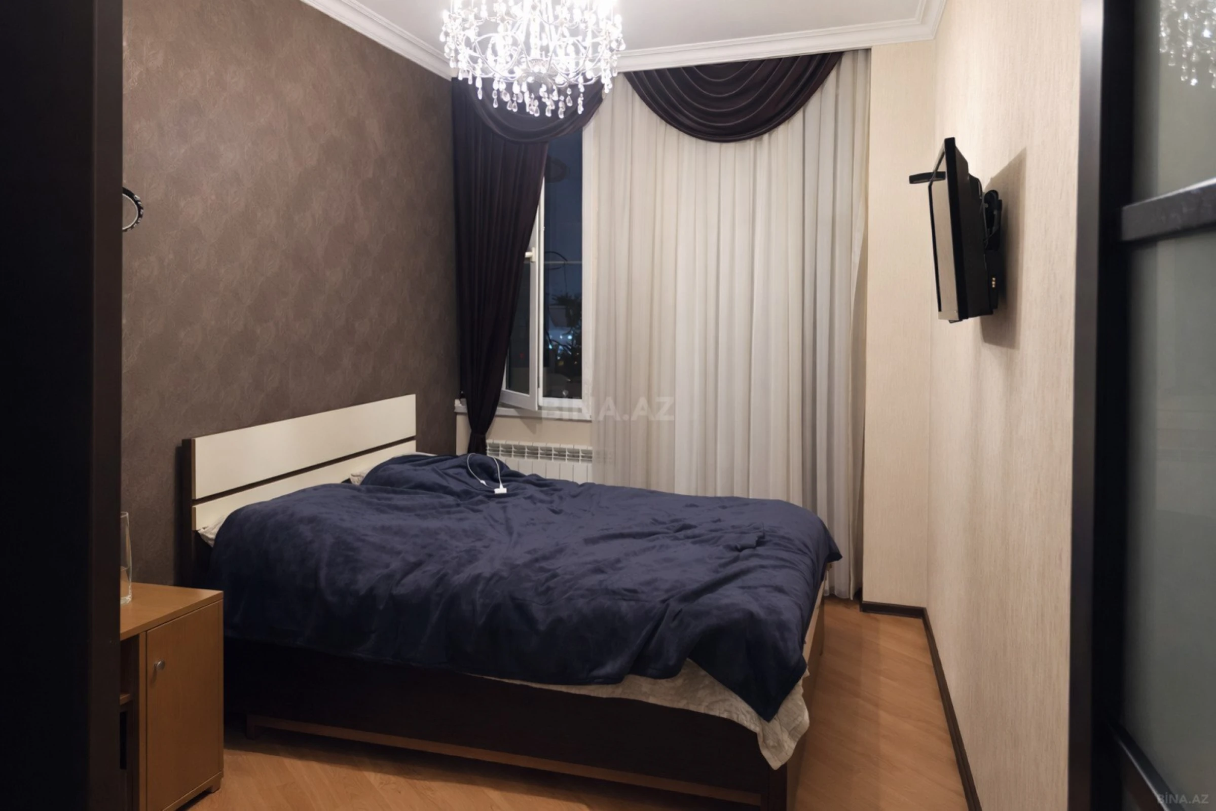 Satılır 2 otaqlı mənzil 70 m²