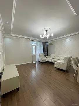 Kirayə verilir 2 otaqlı mənzil 60 m²