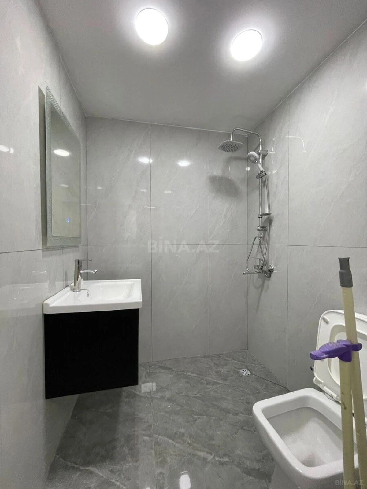 Kirayə verilir 2 otaqlı mənzil 60 m²