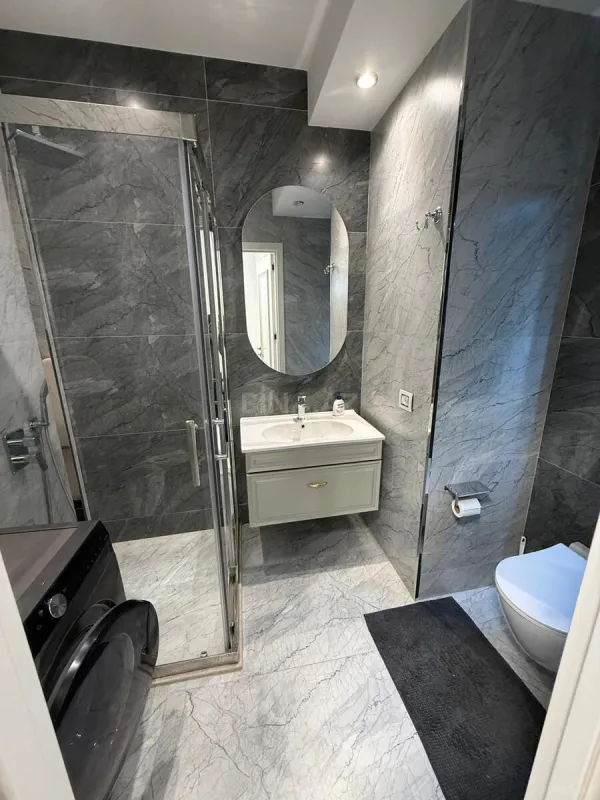 Kirayə verilir 3 otaqlı mənzil 130 m²