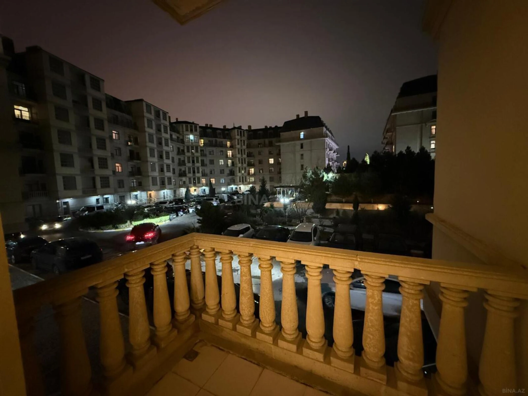 Kirayə verilir 3 otaqlı mənzil 130 m²