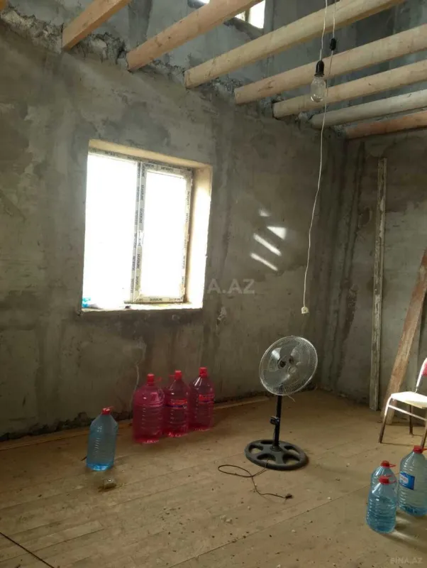 Satılır 4 otaqlı həyət evi 80 m²