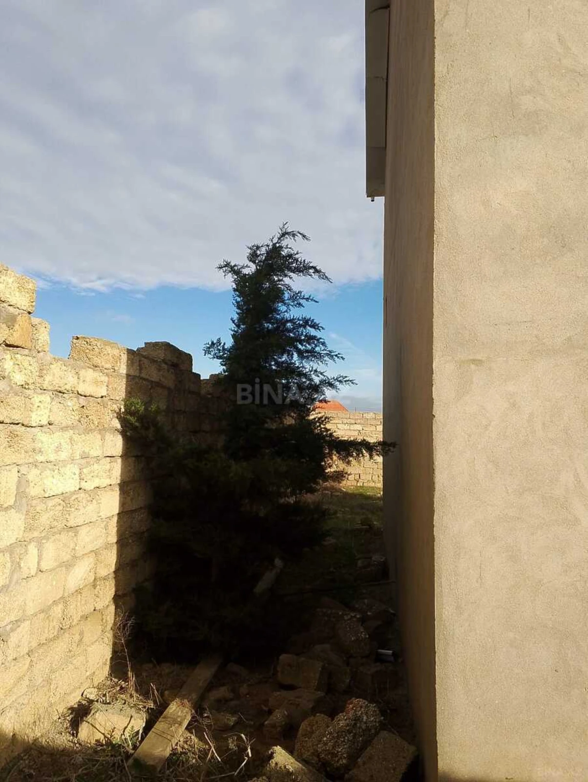 Satılır 4 otaqlı həyət evi 80 m²