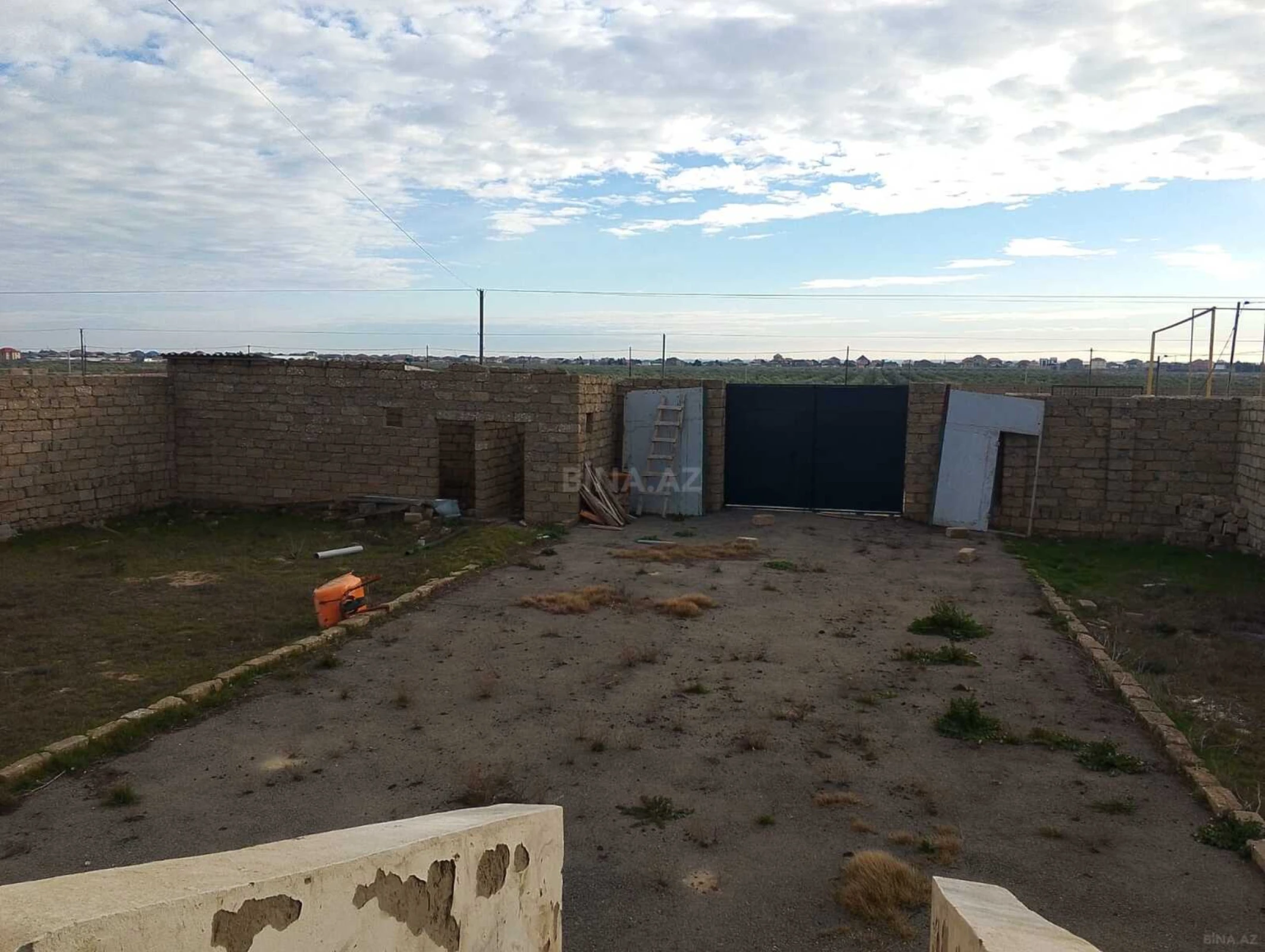 Satılır 4 otaqlı həyət evi 80 m²