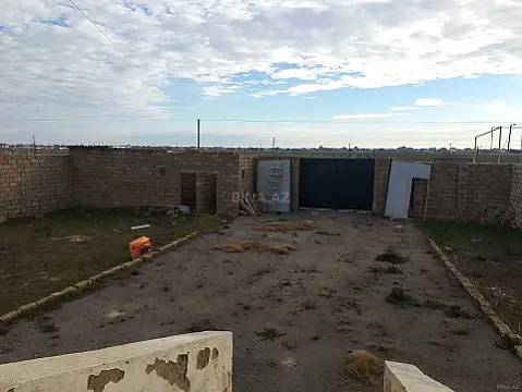 Satılır 4 otaqlı həyət evi 80 m²