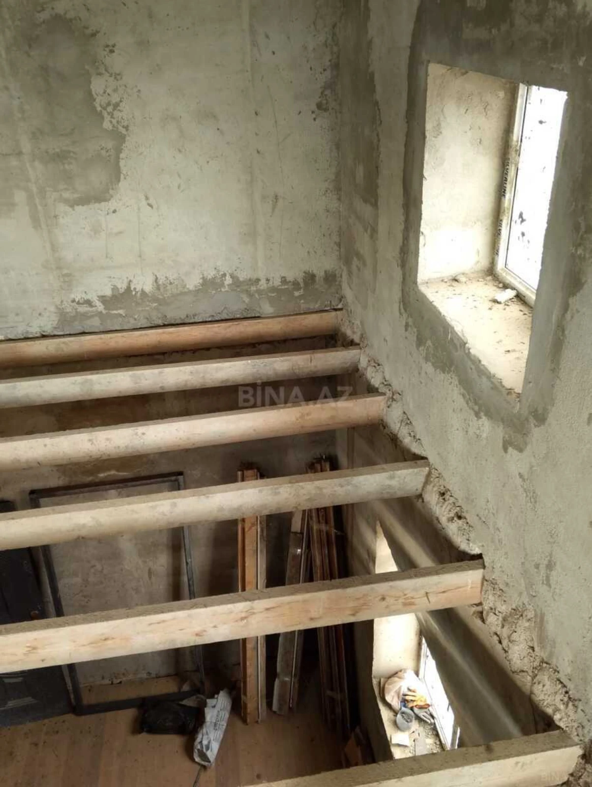 Satılır 4 otaqlı həyət evi 80 m²