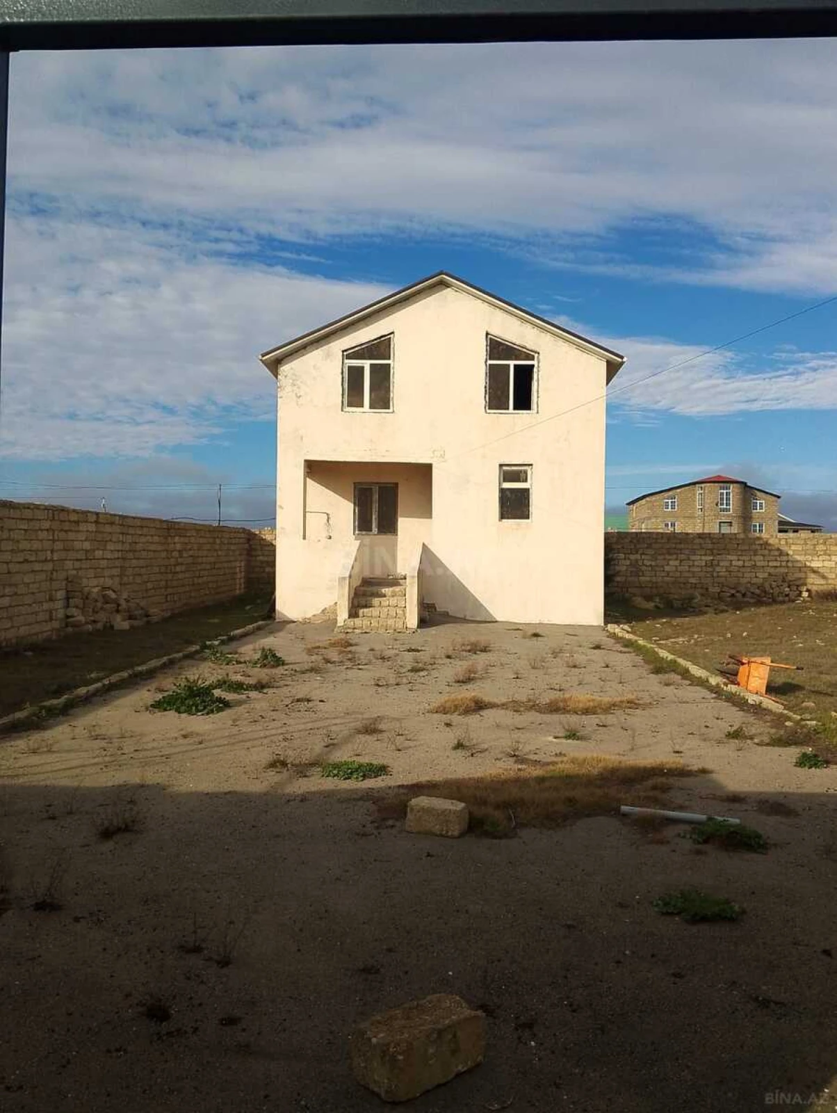Satılır 4 otaqlı həyət evi 80 m²