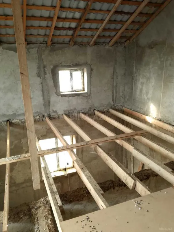 Satılır 4 otaqlı həyət evi 80 m²