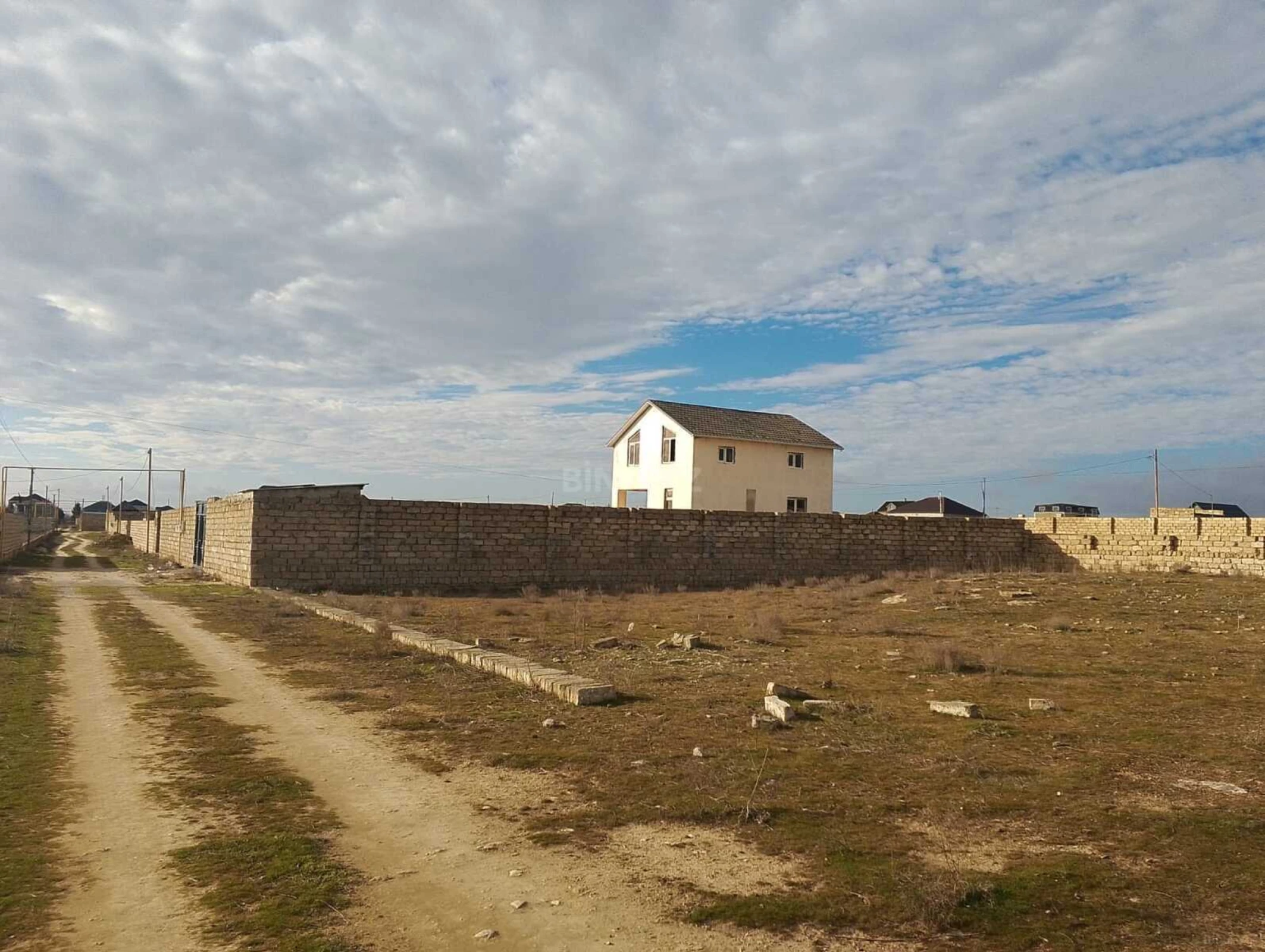 Satılır 4 otaqlı həyət evi 80 m²