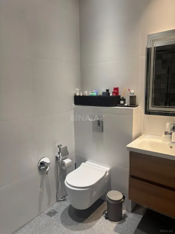 Satılır 2 otaqlı mənzil 83 m²