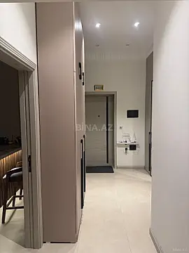 Satılır 2 otaqlı mənzil 83 m²