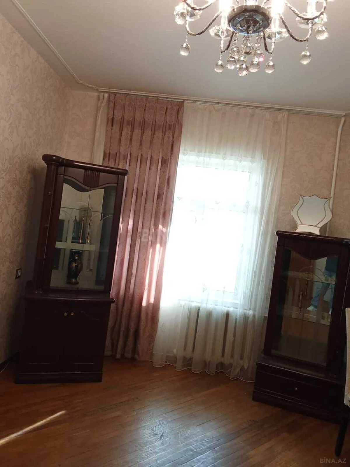 Kirayə verilir 4 otaqlı mənzil 110 m²