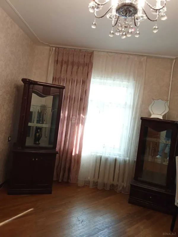 Kirayə verilir 4 otaqlı mənzil 110 m²