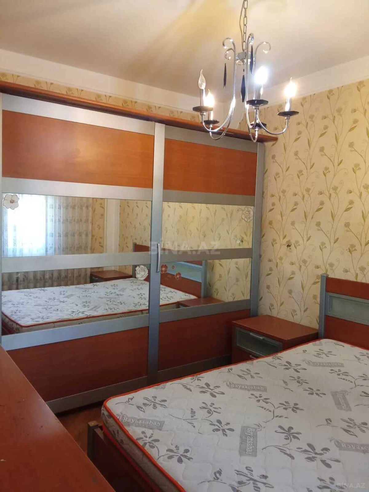 Kirayə verilir 4 otaqlı mənzil 110 m²