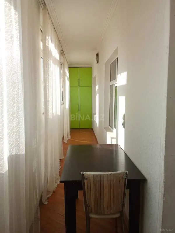 Kirayə verilir 4 otaqlı mənzil 110 m²