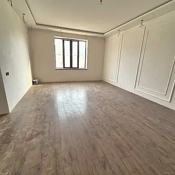 Satılır 5 otaqlı həyət evi 180 m²