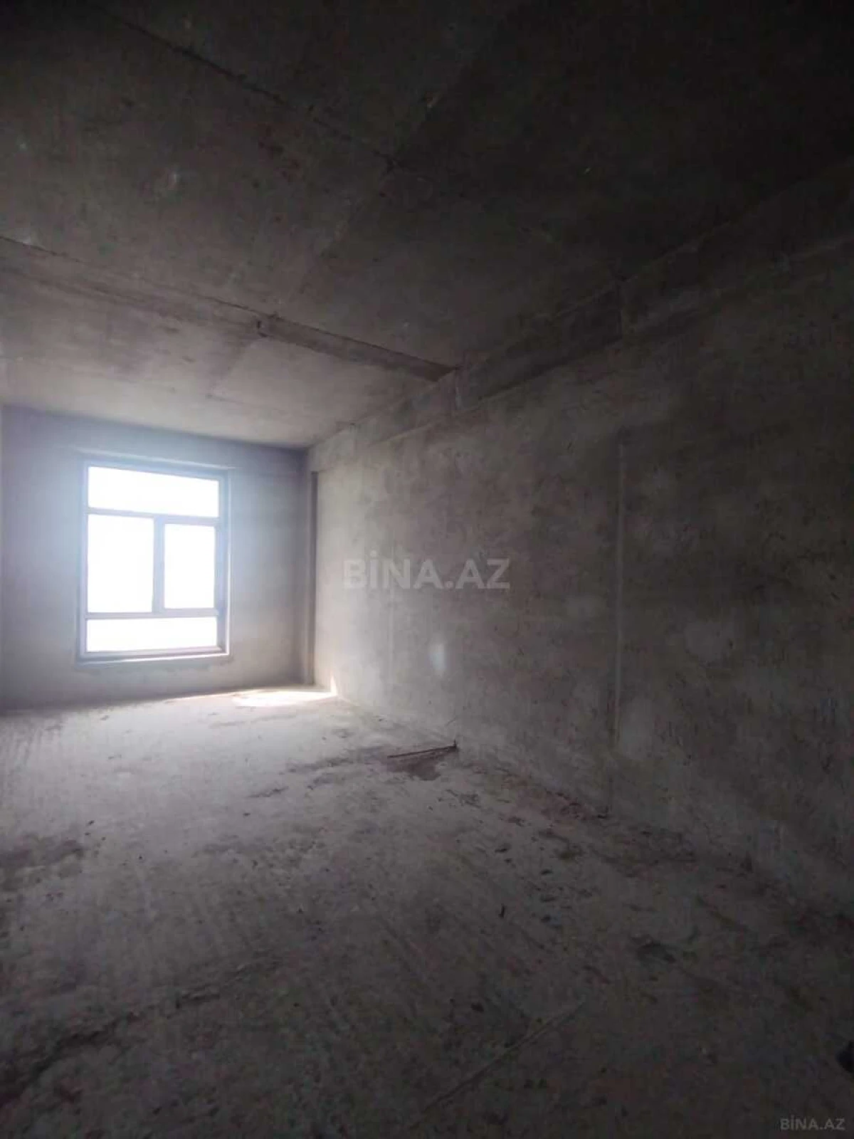 Satılır 3 otaqlı mənzil 155 m²