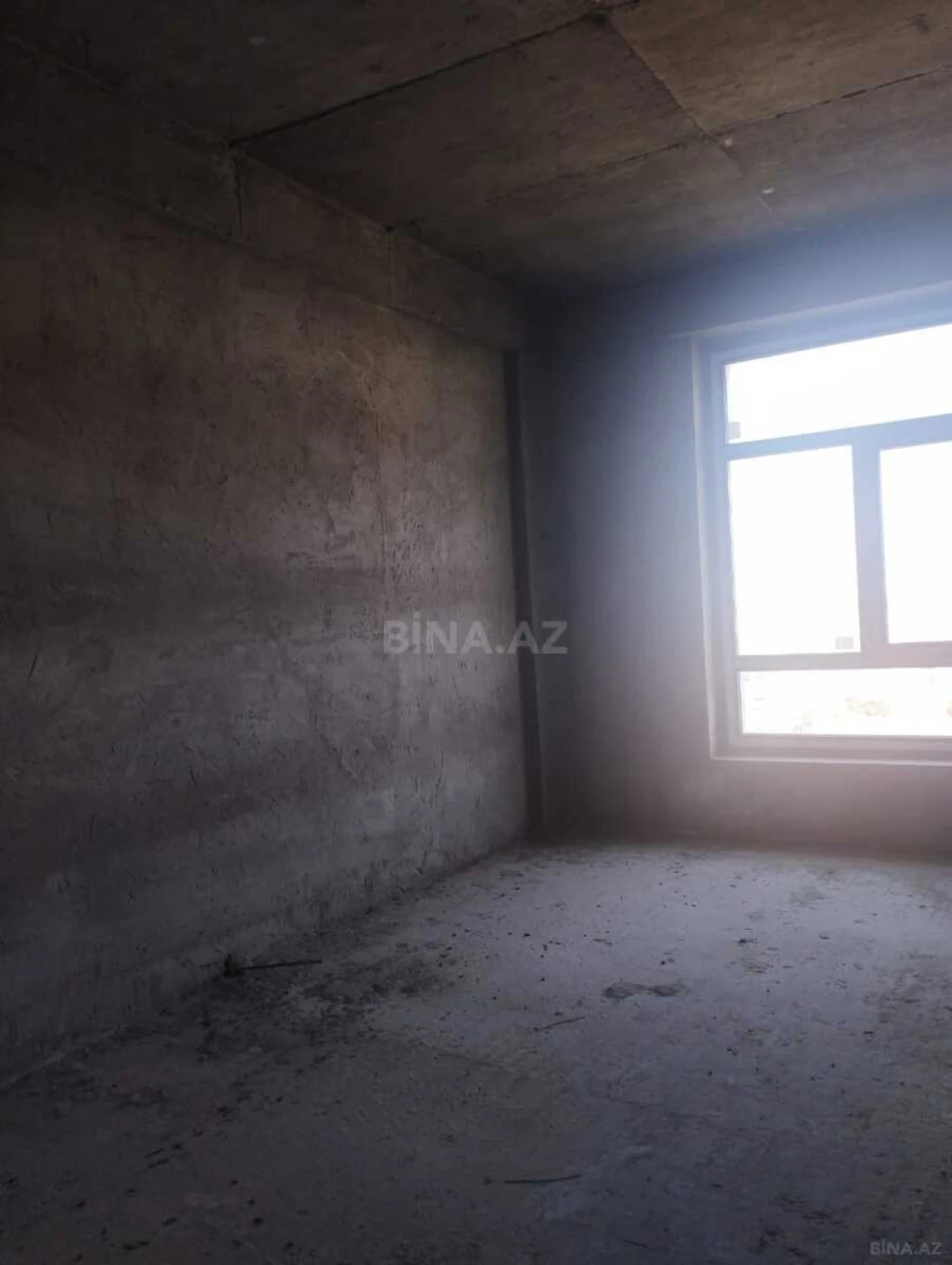 Satılır 3 otaqlı mənzil 155 m²