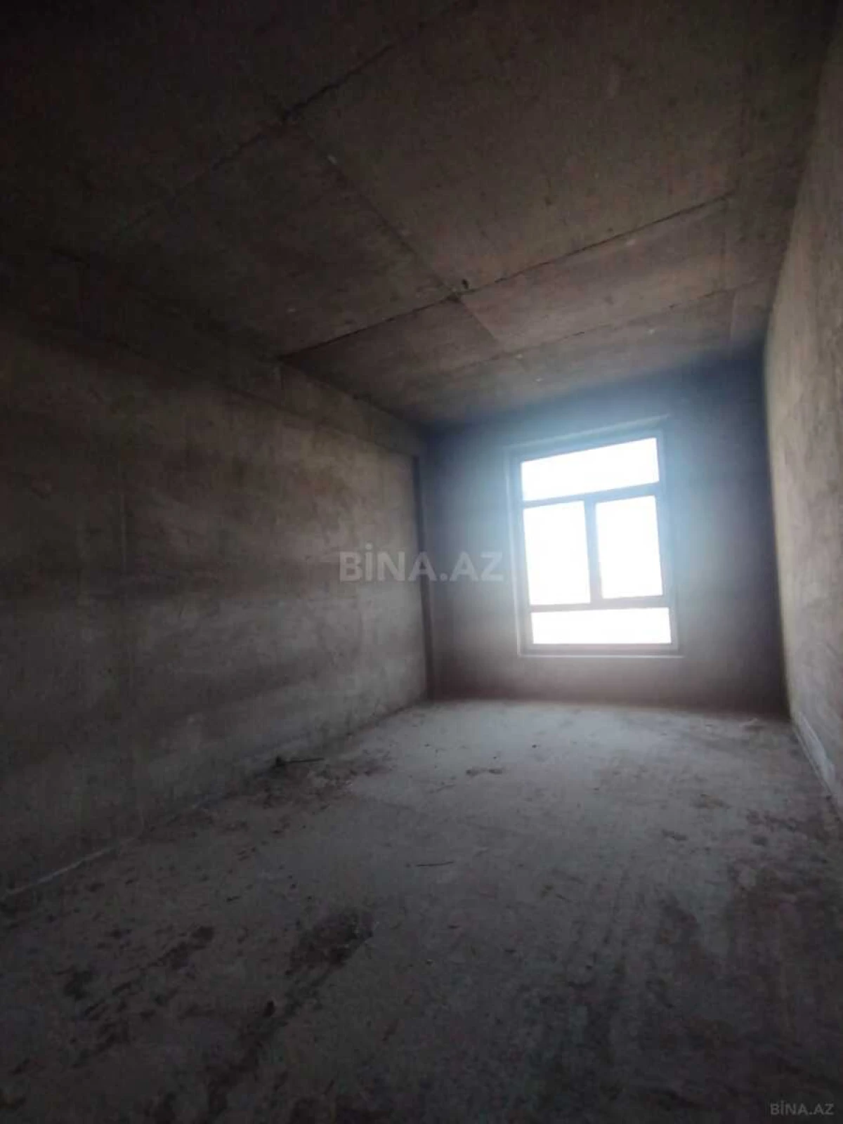 Satılır 3 otaqlı mənzil 155 m²