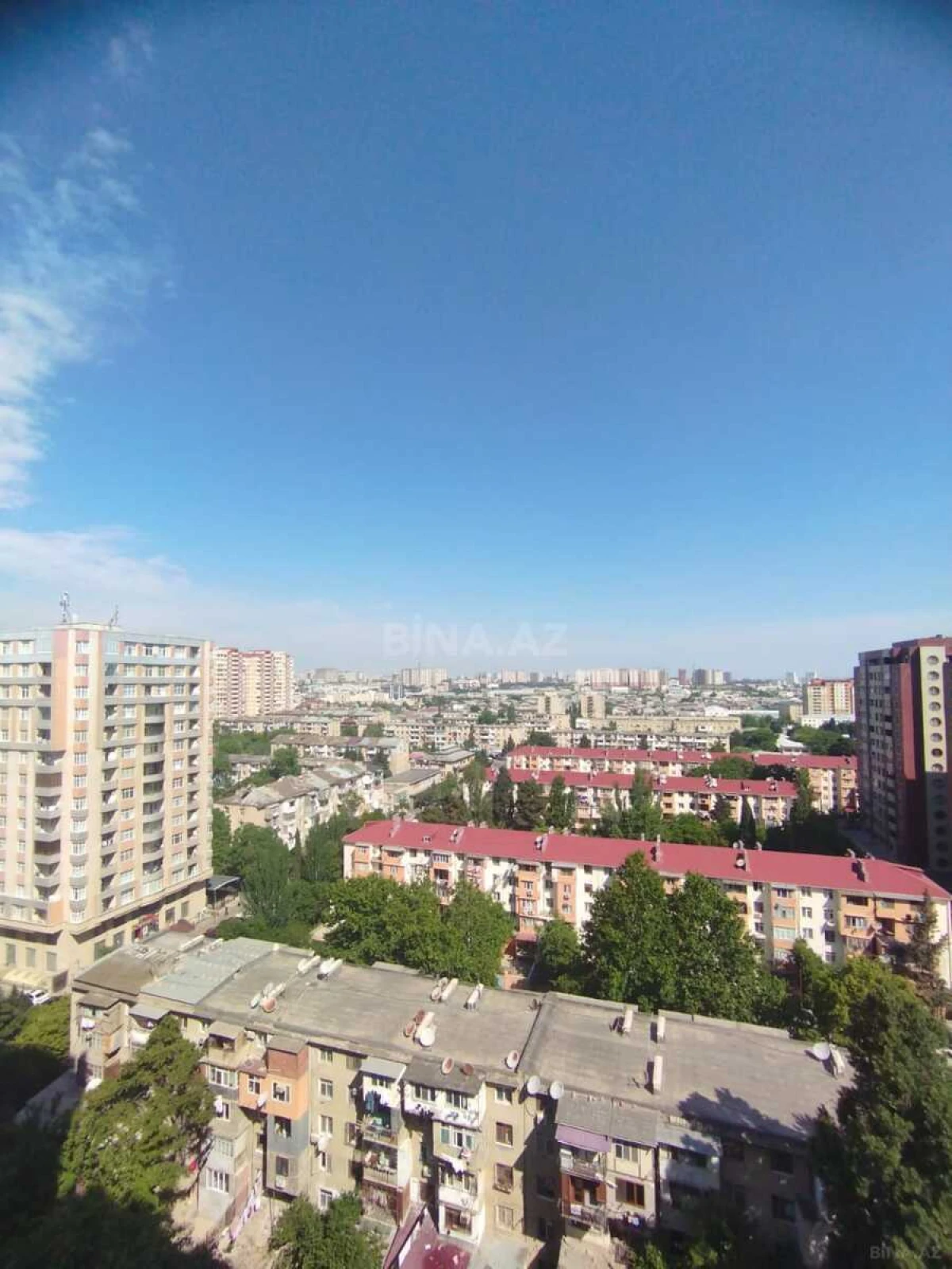 Satılır 3 otaqlı mənzil 155 m²
