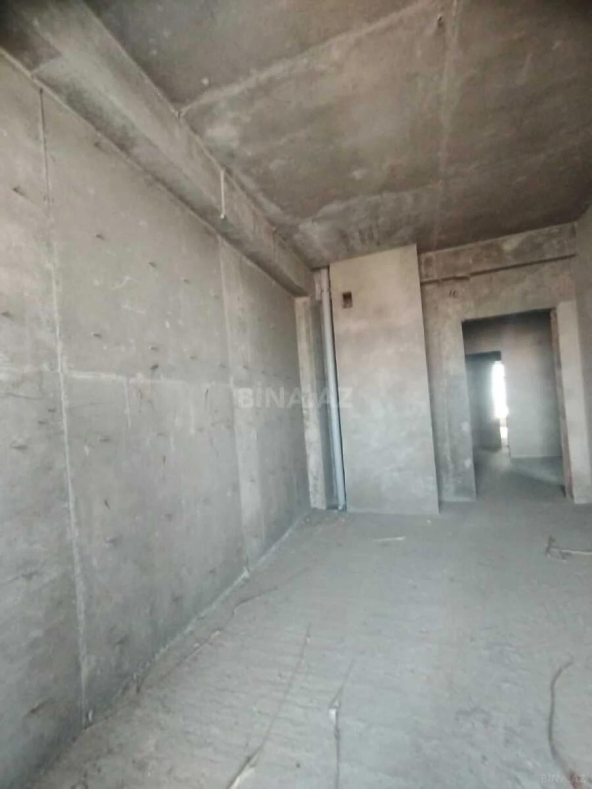 Satılır 3 otaqlı mənzil 155 m²
