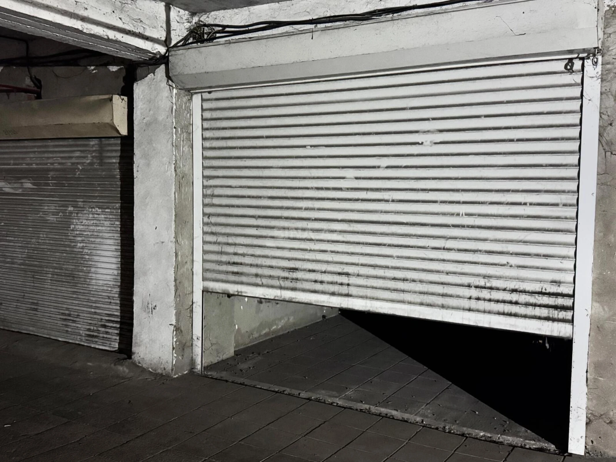 Satılır 2 otaqlı mənzil 88 m²