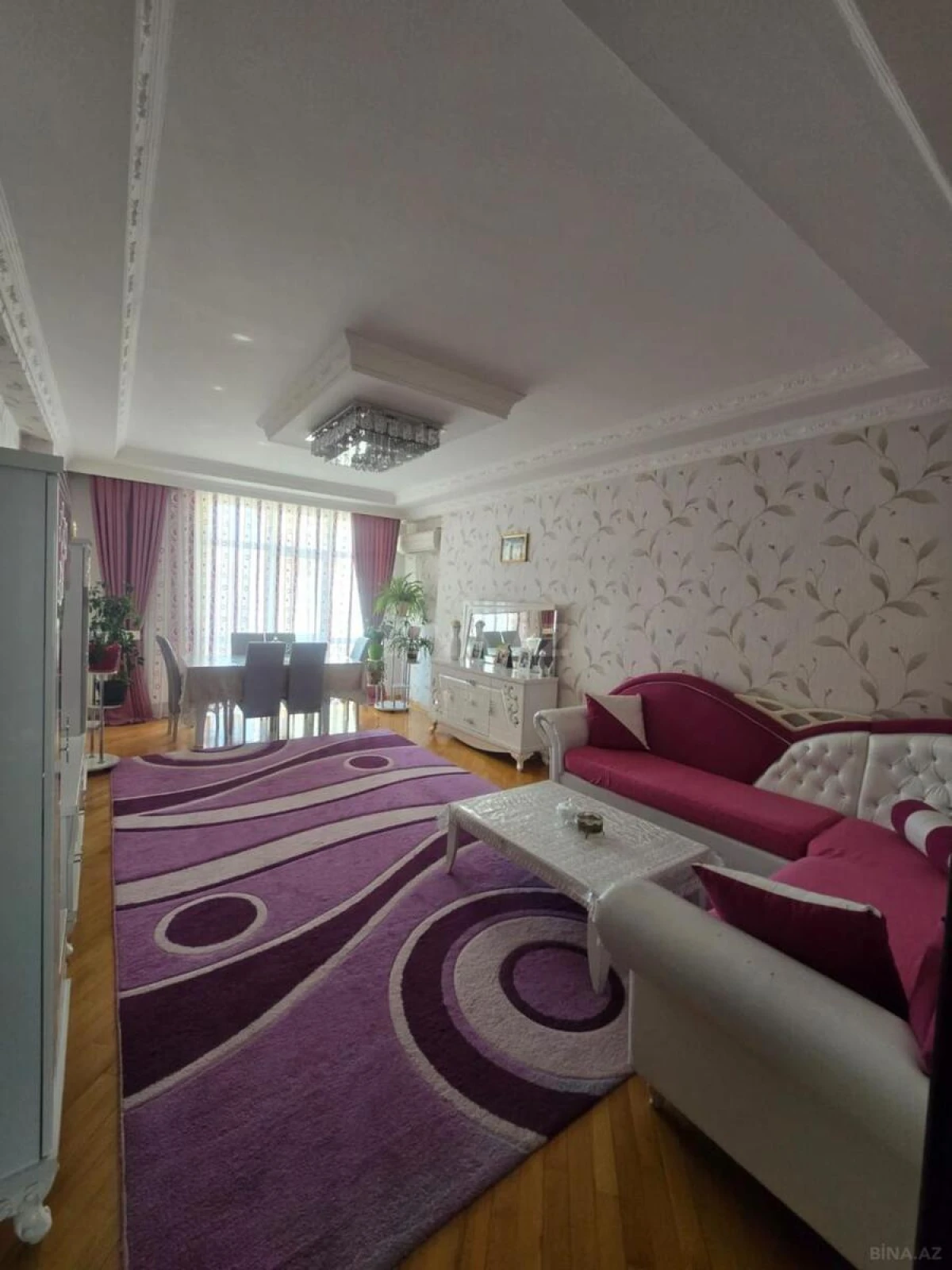 Satılır 3 otaqlı mənzil 130 m²