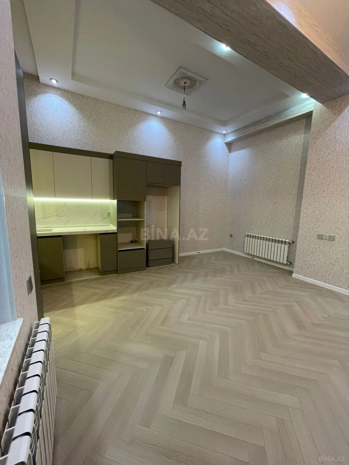 Satılır 2 otaqlı mənzil 65 m²