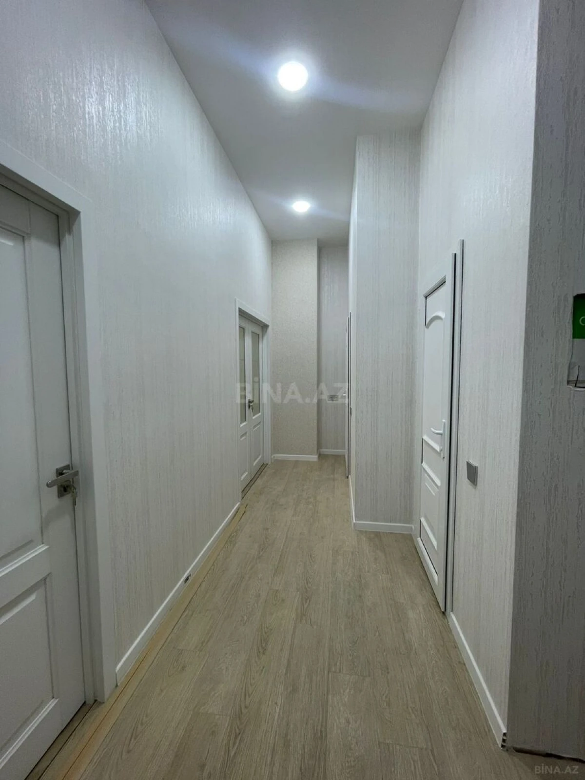 Satılır 2 otaqlı mənzil 65 m²