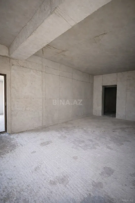 Satılır 4 otaqlı mənzil 165 m²