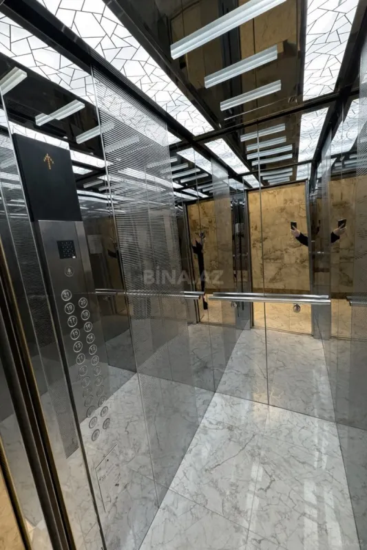 Satılır 4 otaqlı mənzil 165 m²