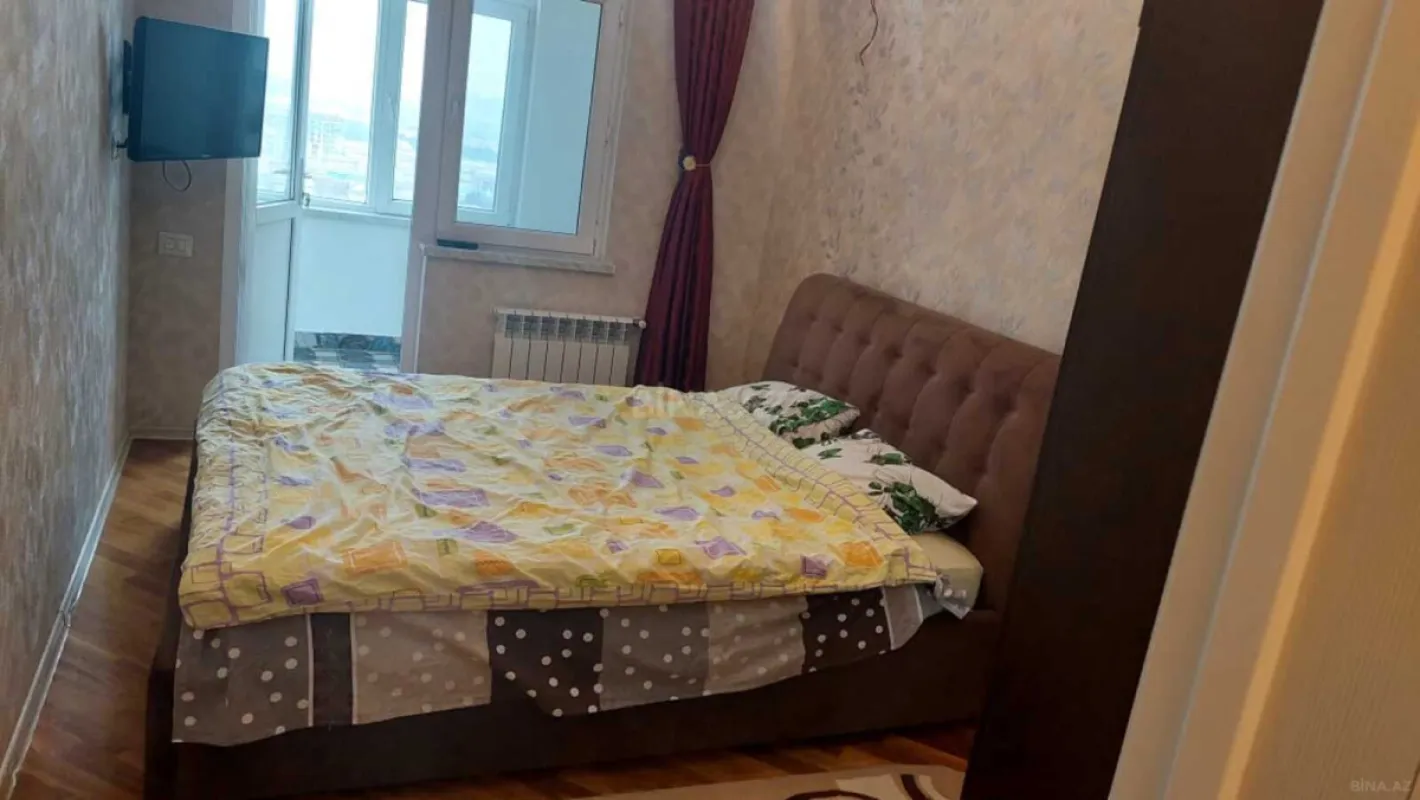 Kirayə verilir 2 otaqlı mənzil 65 m²