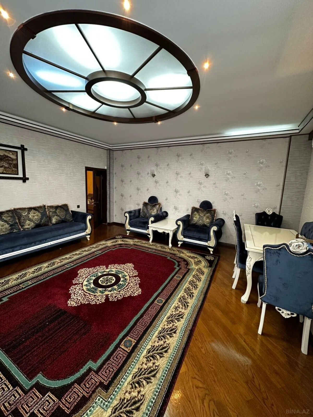 Satılır 3 otaqlı mənzil 124 m²